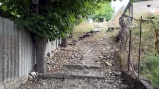 "Yol bərbad gündədir" - Sakinlər çətin vəziyyətdə - VİDEO 
