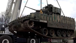 Трофейный танк Leopard покажут на выставке в Москве - ВИДЕО 