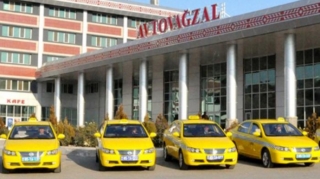 "Qaçaqmalçı adı ilə bizi Türkiyədə həbs etdirirlər" - Naxçıvanlı taksiçilər 