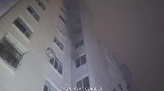 Bakıda binada yanğın olub, sakinlər təxliyə edilib - VİDEO 