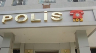 Gədəbəydə atı ağacdan asdılar, polis araşdırmaya başladı