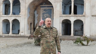 “Koçaryan, Sarkisyan, siz diz çökdünüz bizim qabağımızda” 