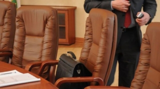 Miqrasiya orqanlarında qulluq keçmə ilə bağlı qaydalar dəyişir