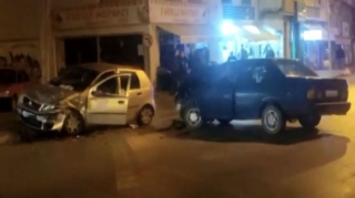 İki maşın toqquşdu, 7 nəfər... 