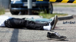 Ağcabədidə avtomobil gənc oğlanı vurub