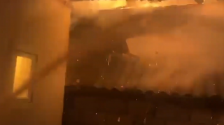 Sumqayıtda ev yandı - VİDEO 