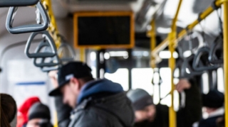 Bakı avtobuslarında qızlara qarşı seksual hərəkətlər edən manyak tutuldu 