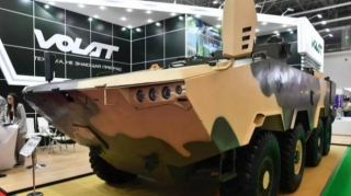 Belarus “Ordu-2022”də yeni zirehli personal daşıyıcısını təqdim edib 