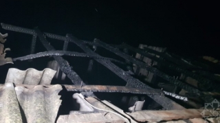 Göyçay sakininin tövləsi, avtomobili, qab-qacağı yandı - FOTO