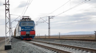 Dəmir yolu nəqliyyatı ilə daşınan sərnişinlərin sayı kəskin artıb 