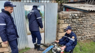 FHN Lənkəranda su basmış ərazilərdə işlər aparır  - FOTO - VİDEO