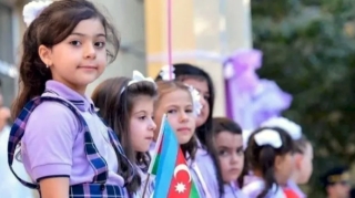 Məktəbli formaları pulsuz veriləcək? 
