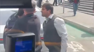 Avtobus sürücüsünü yumruqla vuran şəxs - Tutuldu 