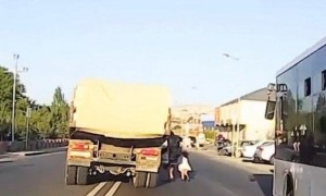 Bakıda “KamAZ” ana və uşaqlarını vurdu, azyaşlı öldü - MƏHKƏMƏ