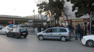 Bakıda AĞIR QƏZA  - Manatlıq taksilərin "qovma şousu"  faciə ilə nəticələndi