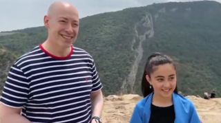 Şuşada Qordonla azərbaycanlı qızın təsirli söhbəti - VİDEO