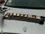 Avtomobildən çıxan 33 kiloqram qızılın arxasında hansı məmur dayanır?