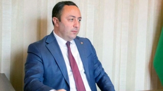Dələduzluqda təqsirləndirilən sabiq partiya sədrinə HÖKM OXUNDU 