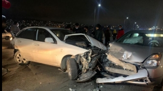 Bakı-Sumqayıt yolunda qəza: 3 nəfər xəsarət alıb   - FOTO