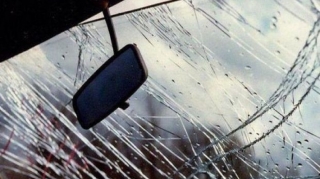 Ucarda mikroavtobusla yük maşını toqquşub, xəsarət alan var 