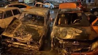 В Чите сгорела автостоянка с 30 автомобилями