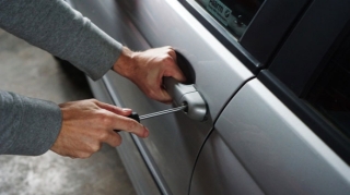 Qaçırılan maşın Bakının mərkəzində tapıldı 