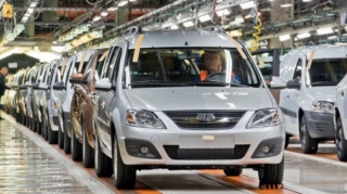 Возобновление производства Lada Largus  могут отложить до будущей осени - ФОТО