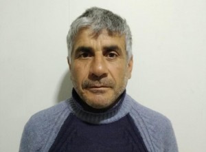 Yolun mühafizə çəpərinin dayaqlarını oğurlayan şəxs saxlanılıb - FOTO