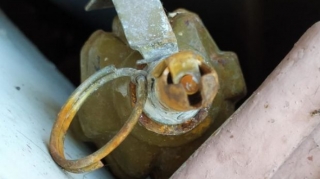 Mərdəkanda döyüşə yararlı əl qumbarası tapıldı - FOTO  - VİDEO