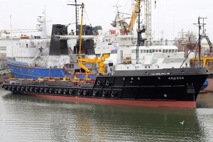 Məşhur türk müğənnisi ağır qəzaya düşdü