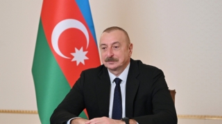 İlham Əliyev sloveniyalı həmkarını təbrik etdi 