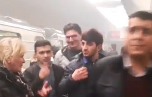 28 may stansiyasında qatar tüstülədi - VİDEO