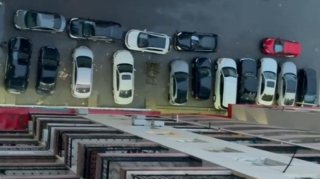 “Binamızın girişi maşınlarla bağlanıb” - VİDEO