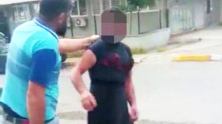 Kişiyə qadın paltarı geyindirib təhqir edənlərə bu cəza verildi 