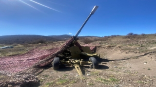 Kəlbəcərdə artilleriya qurğuları və sursat aşkarlanıb - FOTO 