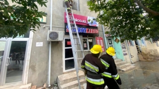 Şərurda ərzaq mağazasında yanğın olub - FOTO