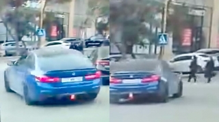 Sürəti aşan “BMW” sürücüsü keçiddən keçən qadınlara qorxulu anlar yaşatdı   - ANBAAN VİDEO