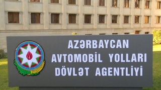Вниманию водителей: будет ограничено движение на одной из улиц Баку 