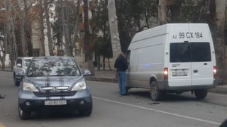 Mingəçevidrə iki avtomobil toqquşub, xəsarət alanlar var