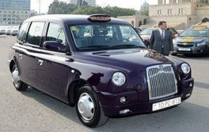 Azərbaycan qırmızı London taksiləri alıb