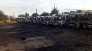 Avtoparkda 10-dan çox “PAZ” yandırıldı;  sürücülər işsiz qaldı - FOTO + VİDEO 