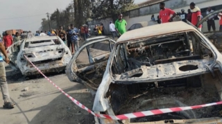 В Нигерии до 300 машин сгорели в пробке