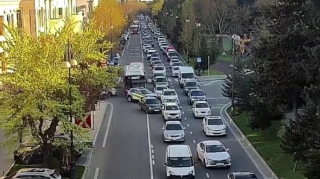 Paytaxtın 15 küçəsində tıxac var - SİYAHI - FOTO 