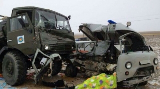 Hərbi maşın səfərbər olunanların kolununa çırpıldı - Ölən və yaralananlar var 