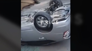 Bakıda “Prius” naməlum şəkildə aşdı   - VİDEO