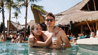 “Ferrari”nin məşhur pilotu Bakıya gəlişini təsvir etdi - VİDEO