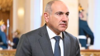 Paşinyan rusiyalı hərbçiləri sərhəddən uzaqlaşdırır 