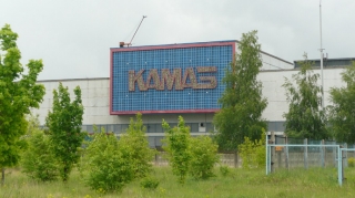 Avtomobil bazarında böhran:  "KamAZ" zərərə uğradı, "UAZ"ın satışları azaldı - FOTO 