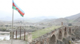 Xudafərin körpüsünün  azad olunması ilə bağlı yeni görüntülər yayılıb  - VİDEO