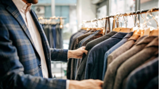 Kostyum oğurlayıb ölkədən qaçan şəxs bəraət aldı   - FOTO